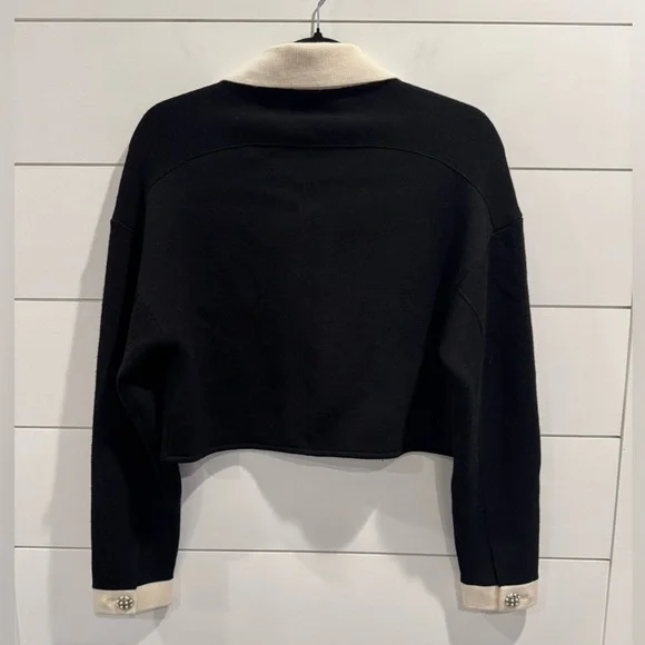 New Alice and Olivia black Verdell cropped knit sweater jacket